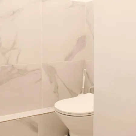 Apartment Renovated & Quiet With Elevator - 5th *